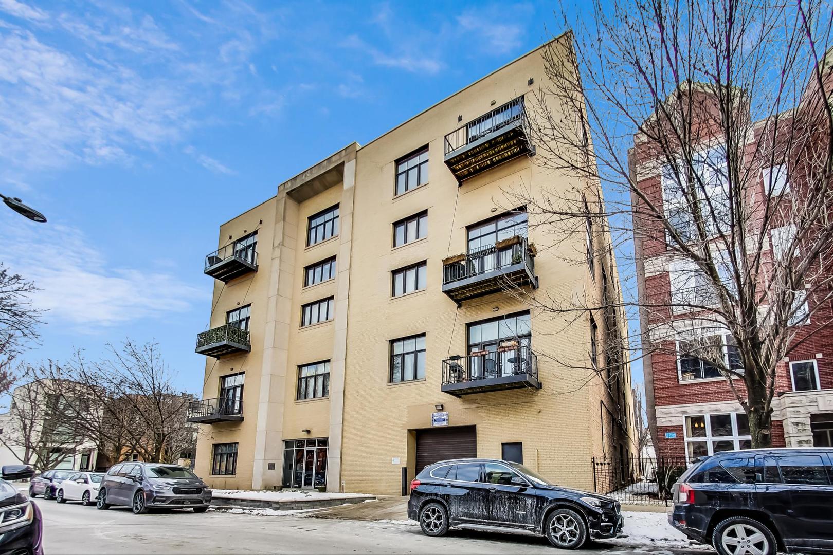 2101 West Rice Street, Unit 103 Chicago, IL 60622 - Photo 2 of 44 a building view