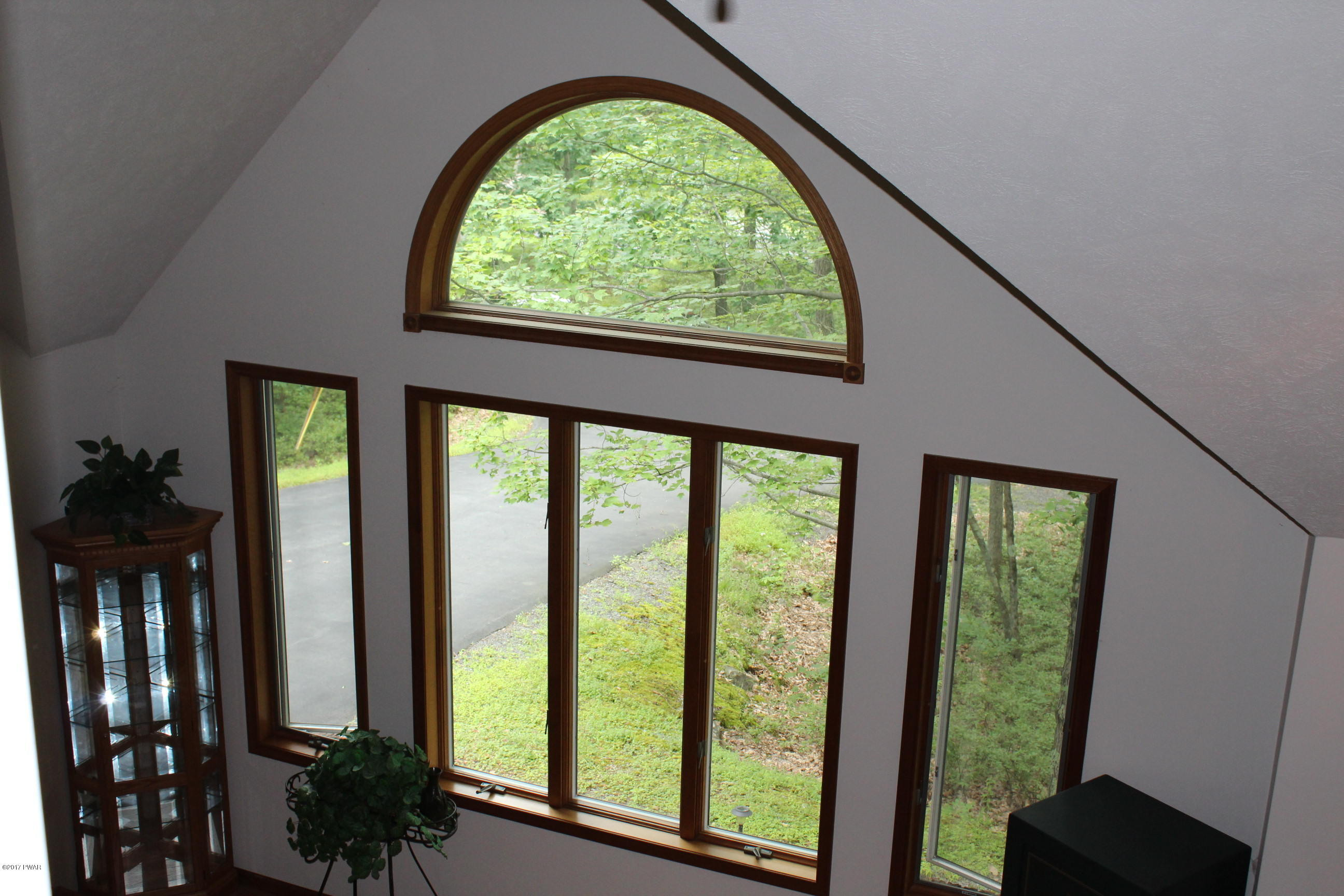 219 Maple Ridge Drive Hawley, PA 18428 - Photo 10 of 27 FRONT WINDOWS