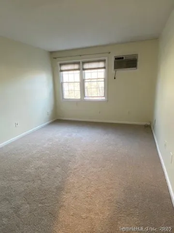 $1,725 | 34 Padanaram Road, Danbury, CT 06811