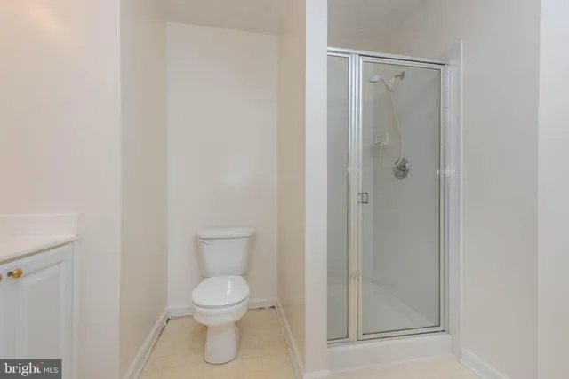 a bathroom with a toilet
