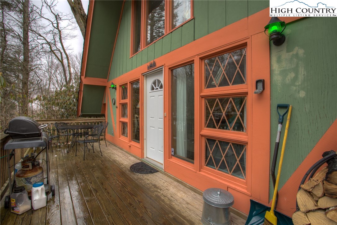 208 Spring Branch Road Beech Mountain, NC 28604 - Photo 22 of 32 Gallery Image 22