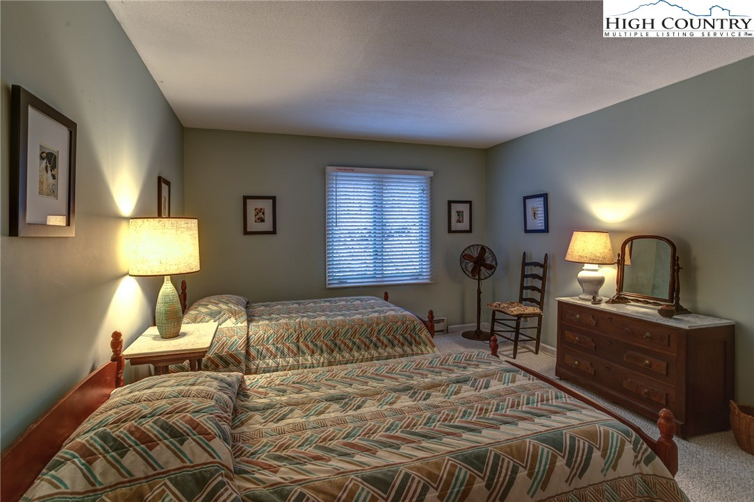 208 Spring Branch Road Beech Mountain, NC 28604 - Photo 9 of 32 Gallery Image 9