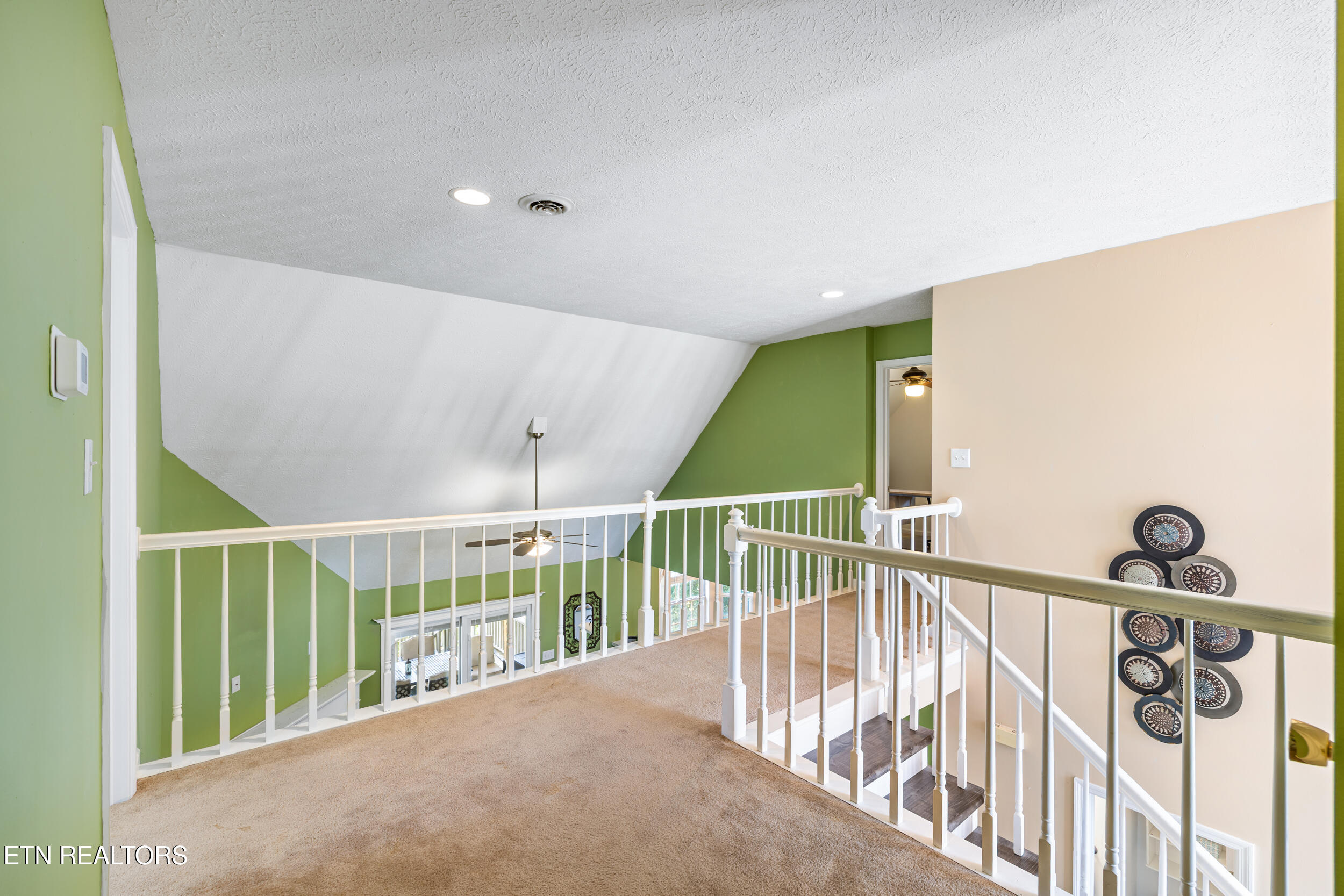 714 Timbercrest Drive Clinton, TN 37716 - Photo 5 of 31 33_714 timbercrest drive-31