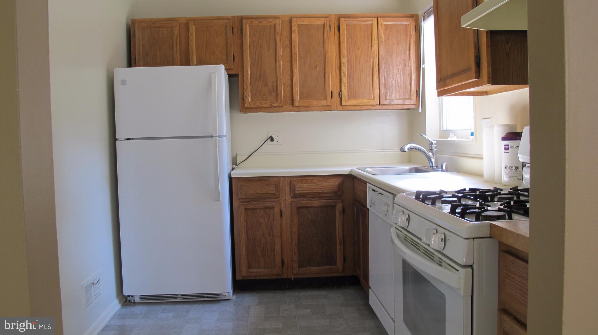 7543 Axton Street Springfield, VA 22151 - Photo 6 of 13 Kitchen