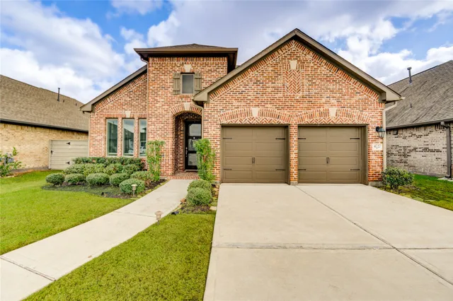 $459,000 | 4727 Crest Hill Drive, Manvel, TX 77578