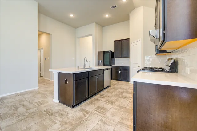 $459,000 | 4727 Crest Hill Drive, Manvel, TX 77578