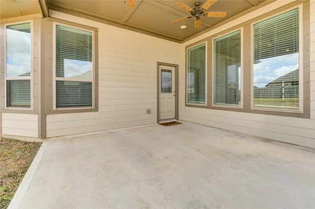 $459,000 | 4727 Crest Hill Drive, Manvel, TX 77578