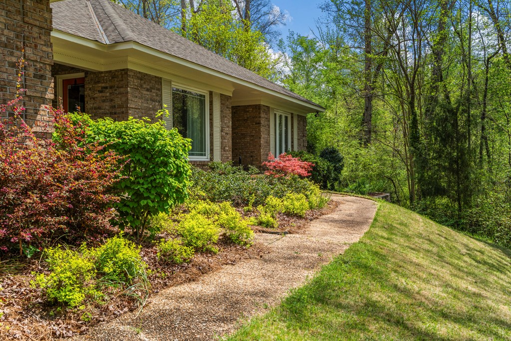 9442 Comanche Road Columbus, GA 31904 - Photo 3 of 32