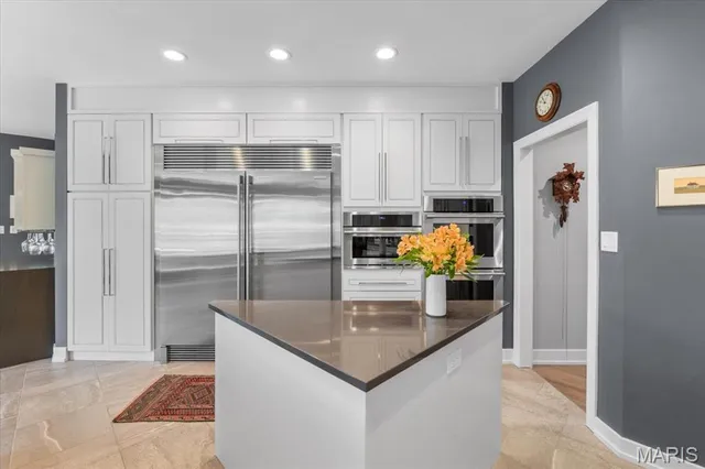 $1,190,000 | 18615 Charlevoix Lane, Wildwood, MO 63005