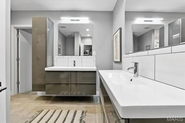 $1,190,000 | 18615 Charlevoix Lane, Wildwood, MO 63005