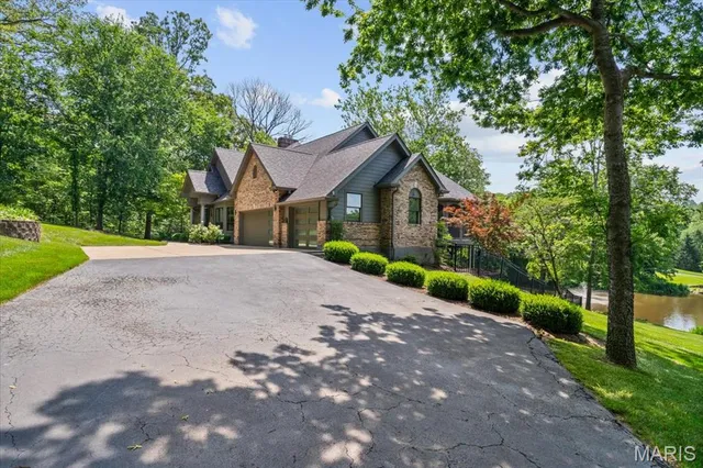 $1,190,000 | 18615 Charlevoix Lane, Wildwood, MO 63005