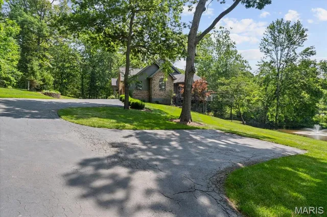 $1,190,000 | 18615 Charlevoix Lane, Wildwood, MO 63005