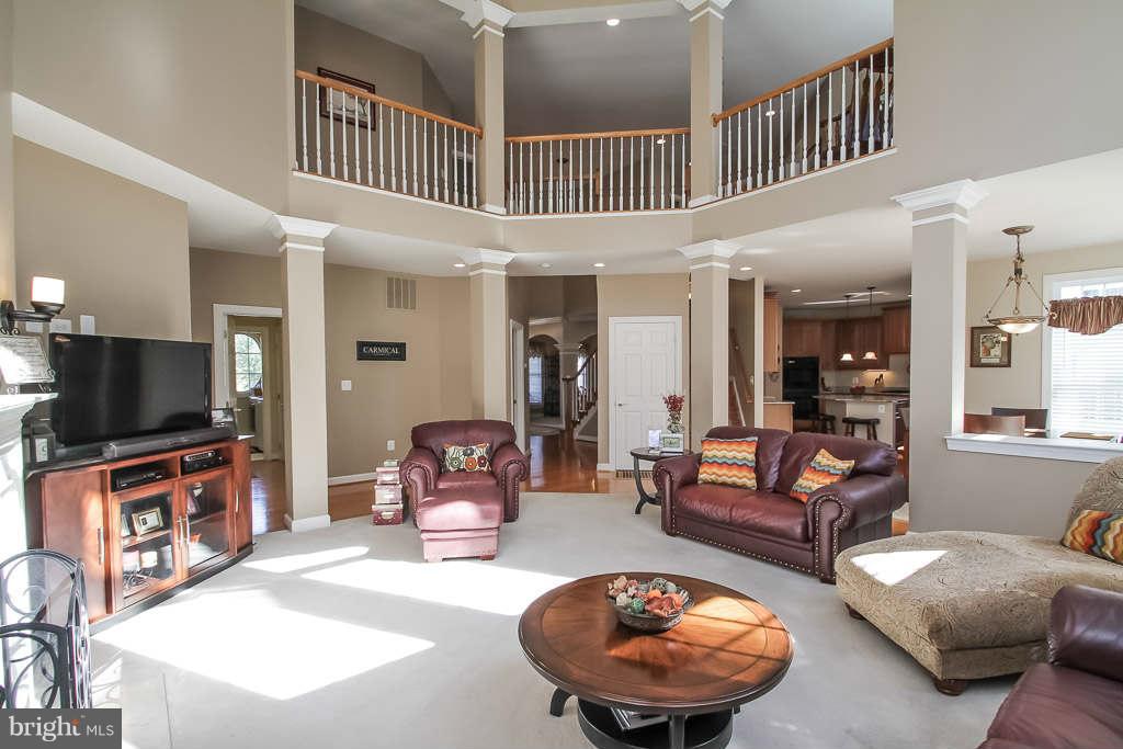 18515 Kerill Road Triangle, VA 22172 - Photo 11 of 30 Impressive 2 story family room with upper catwalk
