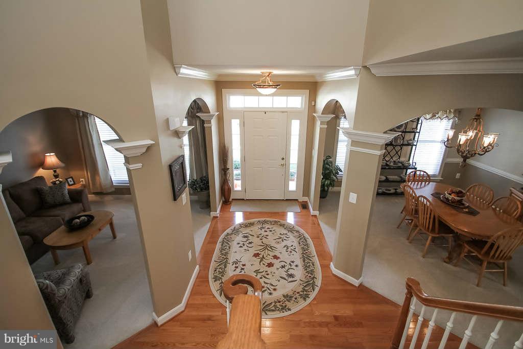 18515 Kerill Road Triangle, VA 22172 - Photo 13 of 30 WOW! beautiful entry!