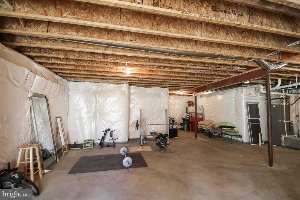 18515 Kerill Road Triangle, VA 22172 - Photo 26 of 30 2150 SQFT BASEMENT AREA