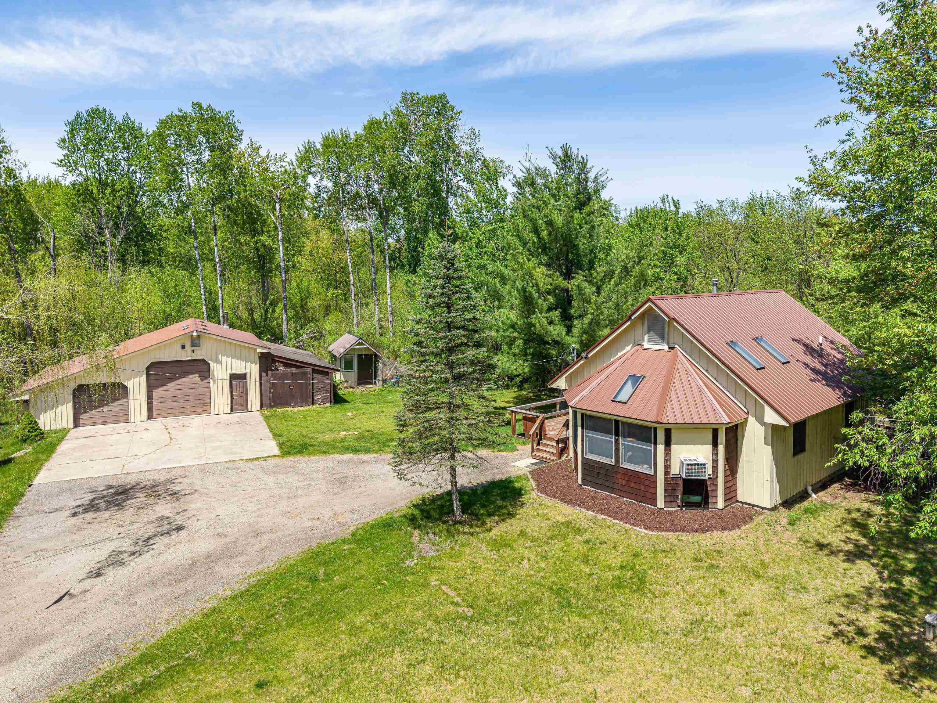 891 East Highwood Road Beaverton, MI 48612 - Photo 5 of 74