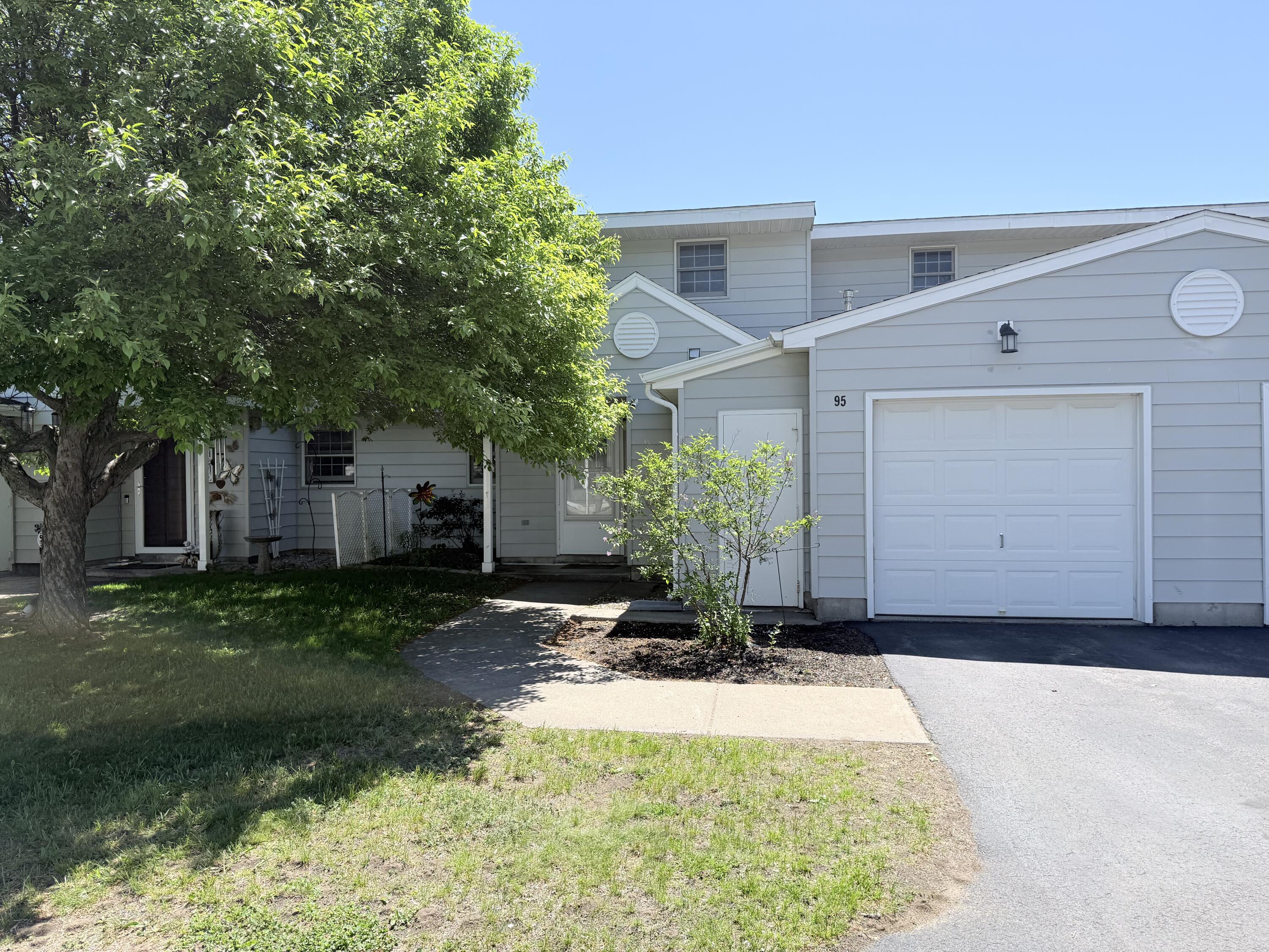 95 Maine Road Plattsburgh, NY 12903 - Photo 1 of 1