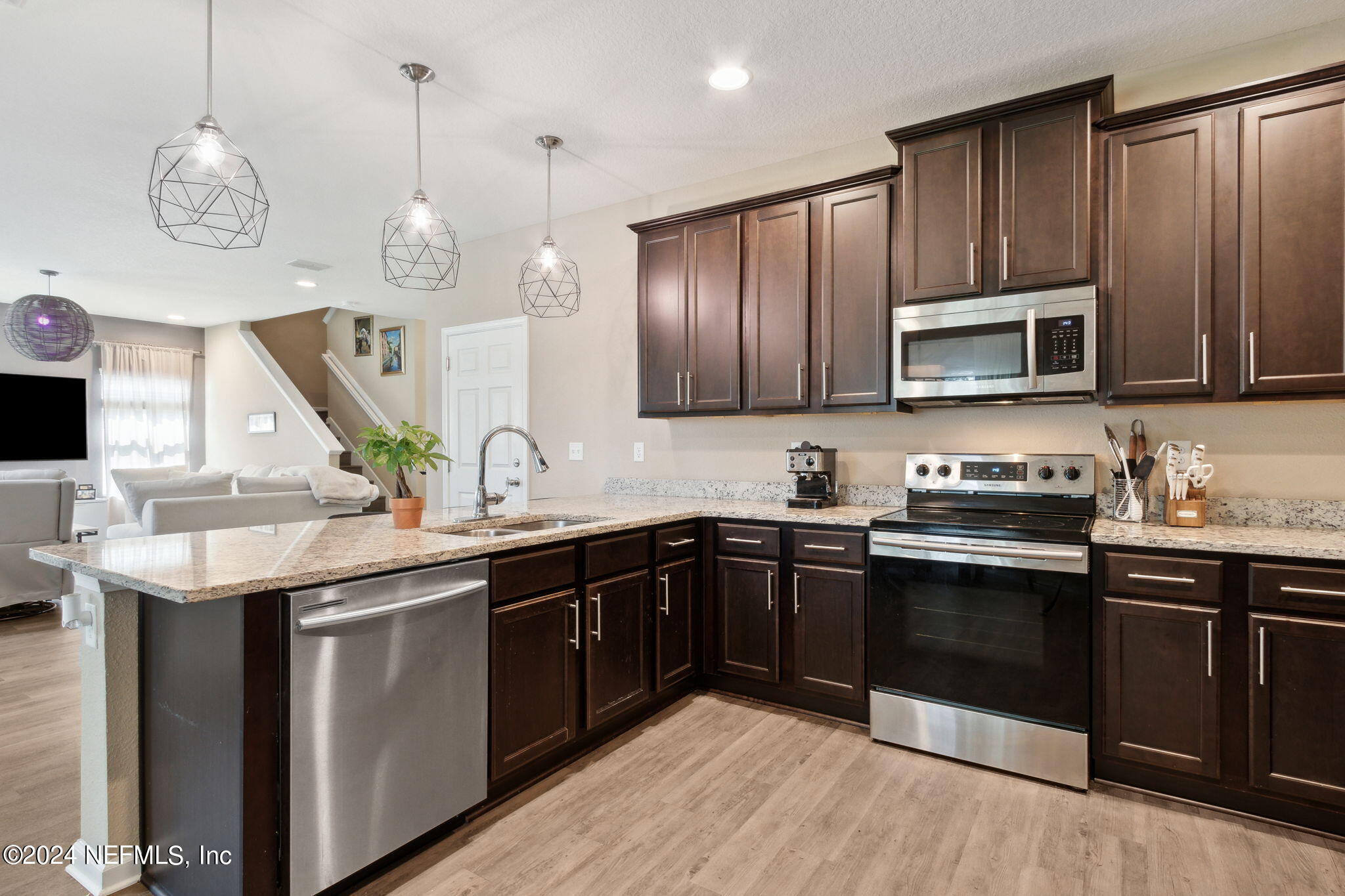 2021 Traymore Road Jacksonville, FL 32207 - Photo 7 of 40 Kitchen