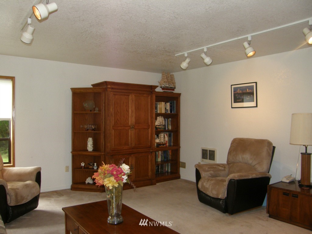 4852 Wishkah Road Aberdeen, WA 98520 - Photo 11 of 15 Gallery Image 11