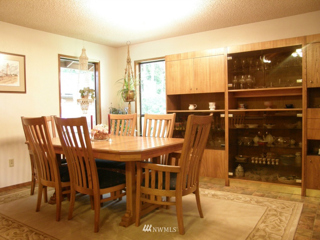 4852 Wishkah Road Aberdeen, WA 98520 - Photo 3 of 15 Gallery Image 3
