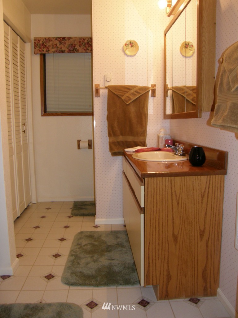 4852 Wishkah Road Aberdeen, WA 98520 - Photo 6 of 15 Gallery Image 6