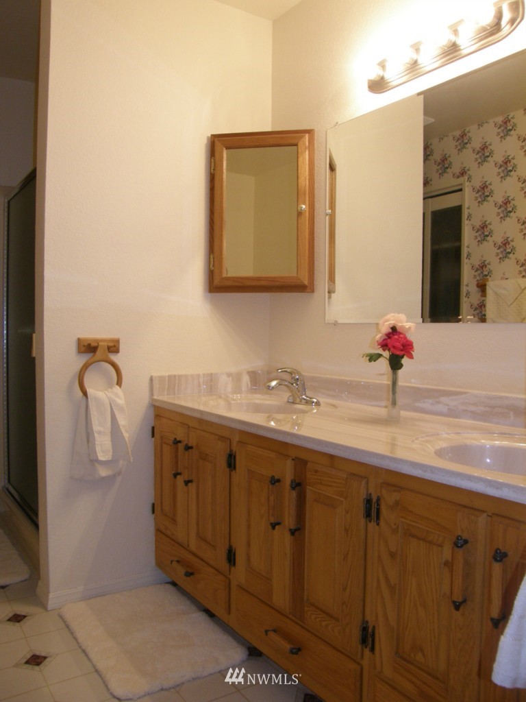 4852 Wishkah Road Aberdeen, WA 98520 - Photo 10 of 15 Gallery Image 10