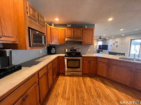 $545,000 | 125 Eagle Ridge, Torrington, CT 06790