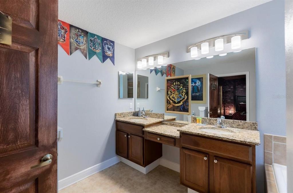 885 Assembly Court Reunion, FL 34747 - Photo 24 of 40