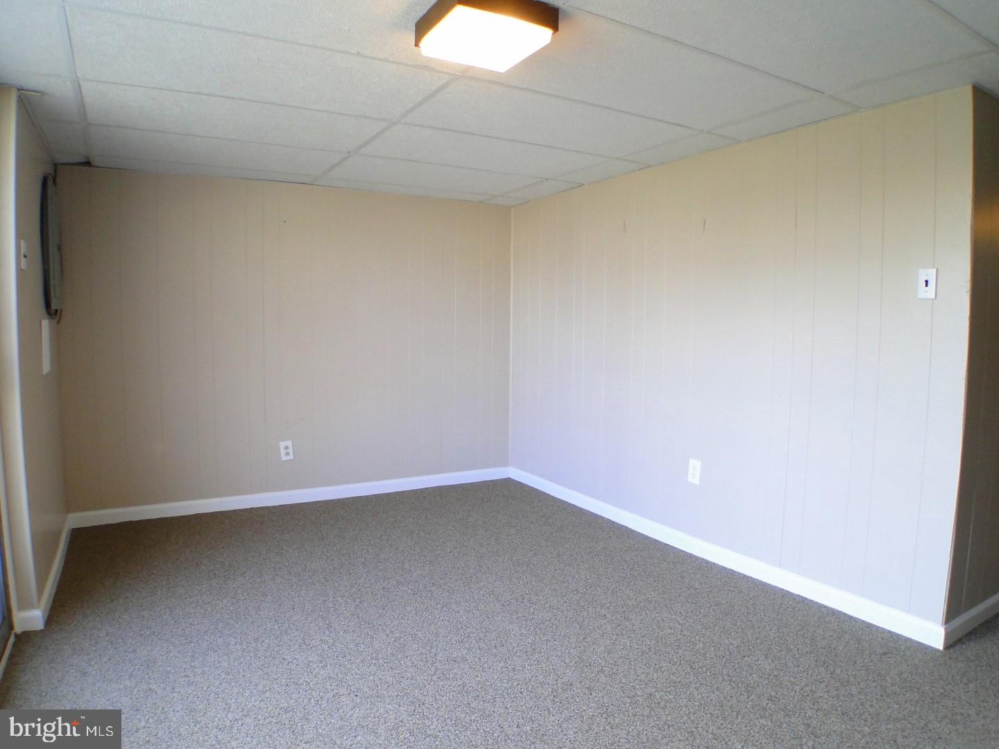 12137 Aster Road Philadelphia, PA 19154 - Photo 14 of 25