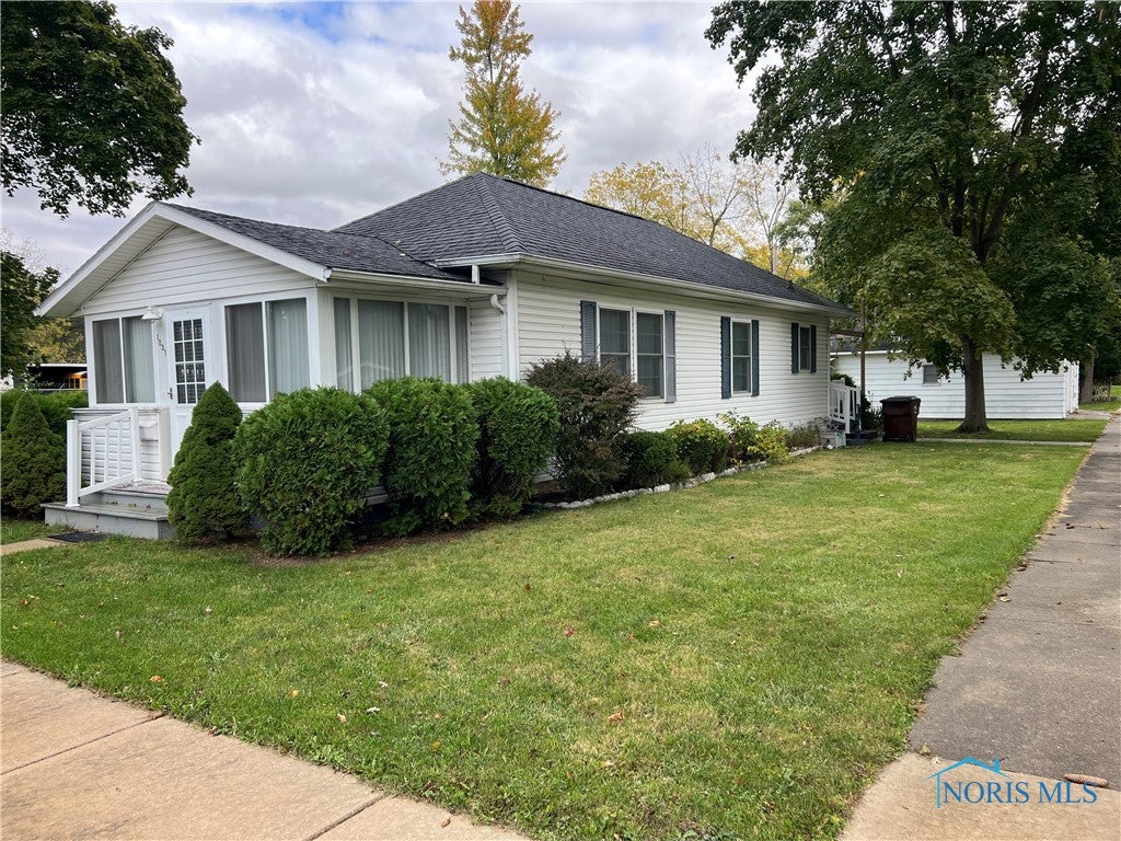 1031 Riverside Avenue Defiance, OH 43512 - Photo 2 of 18 Gallery Image 2