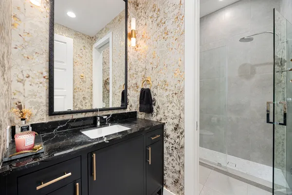 $3,000,000 | 2616 Fenwood Road, West University Place, TX 77005