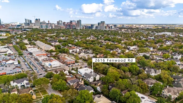 $3,000,000 | 2616 Fenwood Road, West University Place, TX 77005