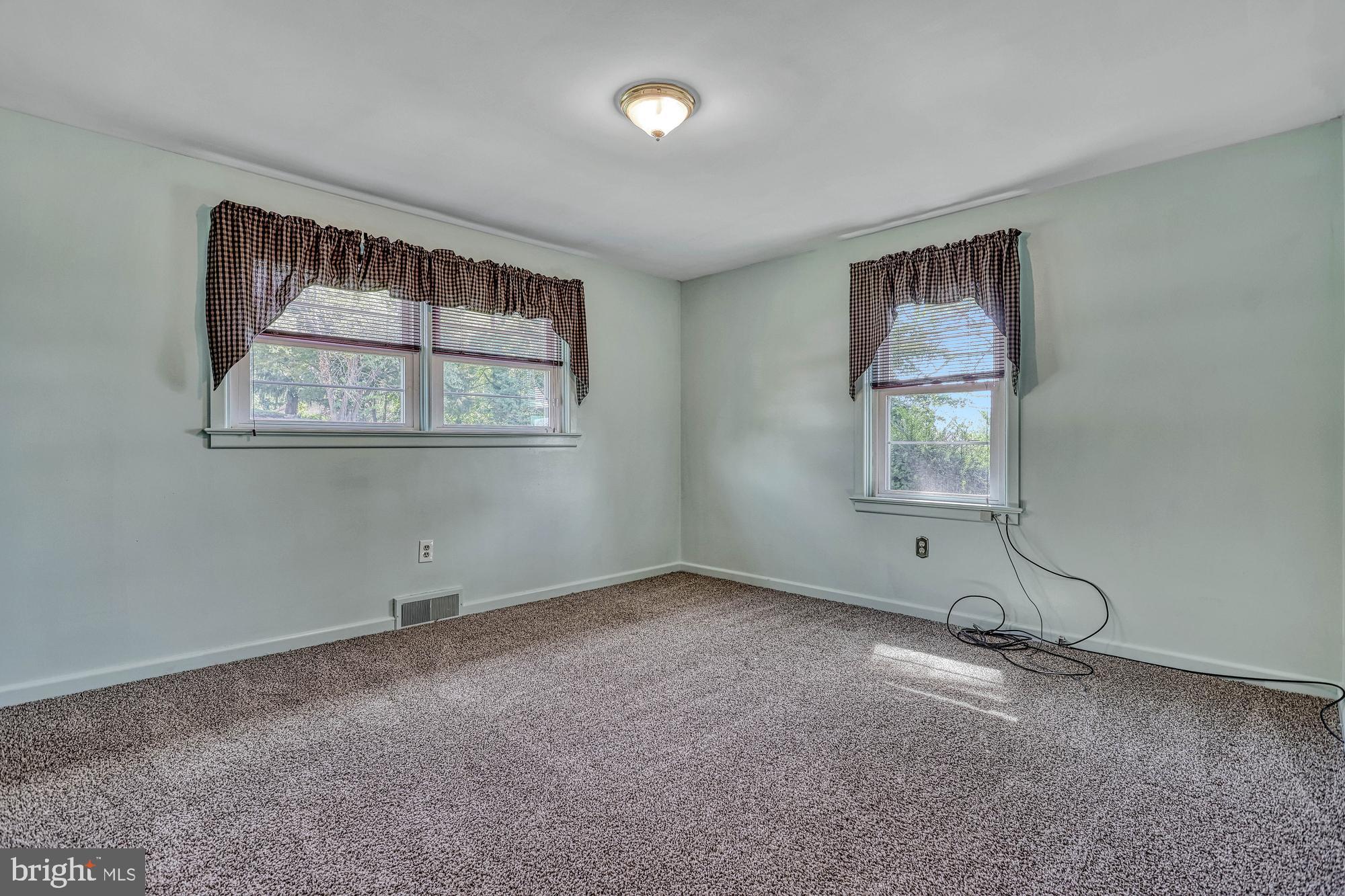 300 Richardson Road York, PA 17408 - Photo 19 of 36 Bedroom 1