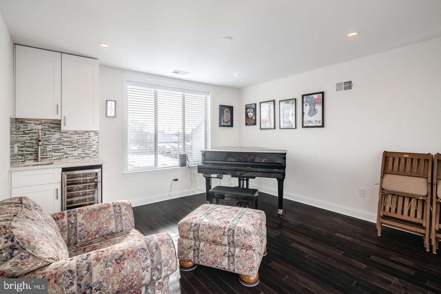 2304 Alter Street Philadelphia, PA 19146 - Photo 16 of 23