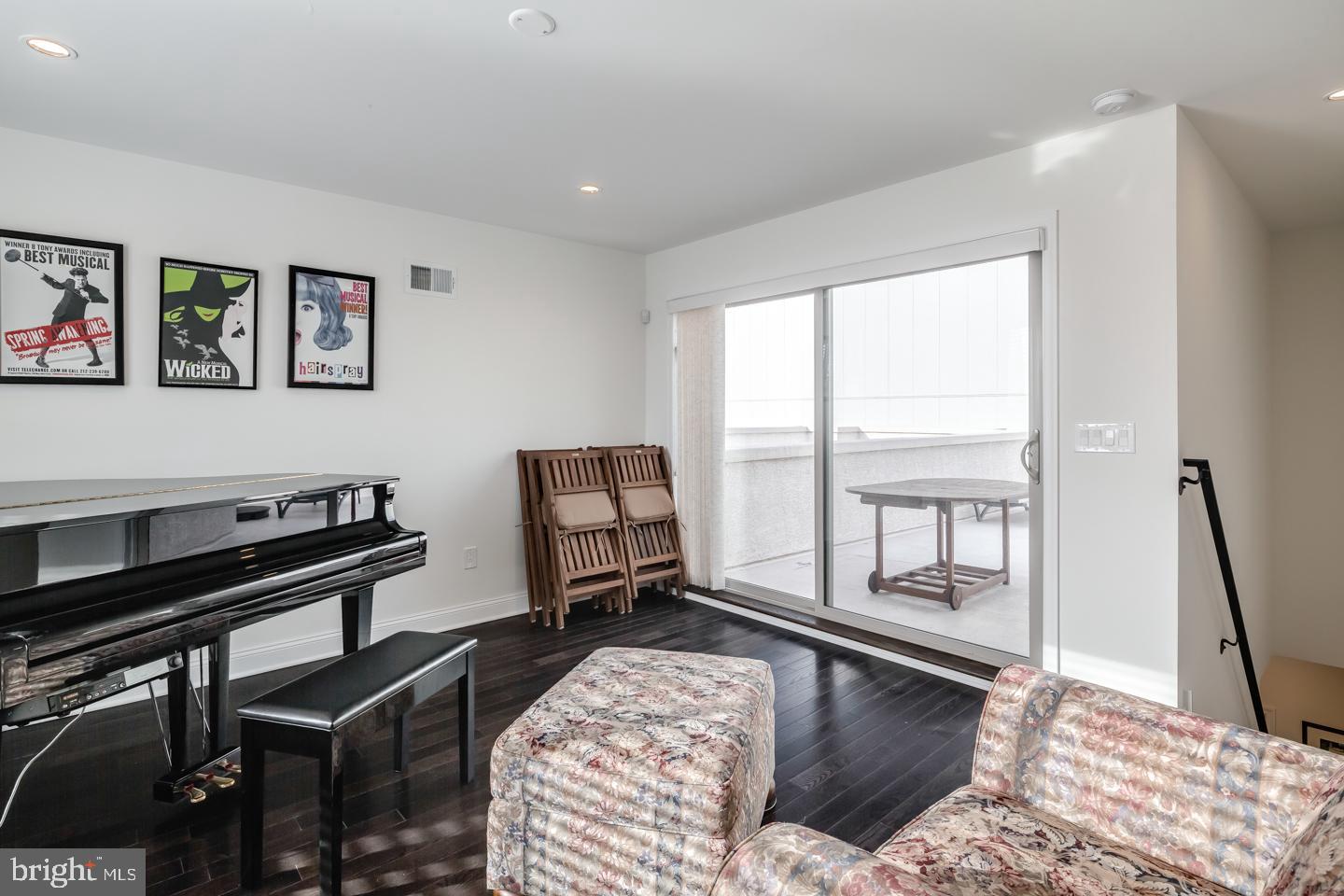 2304 Alter Street Philadelphia, PA 19146 - Photo 17 of 23