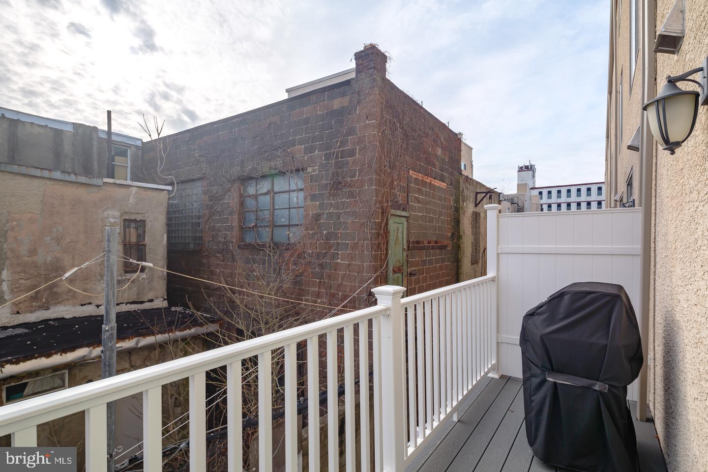2304 Alter Street Philadelphia, PA 19146 - Photo 20 of 23