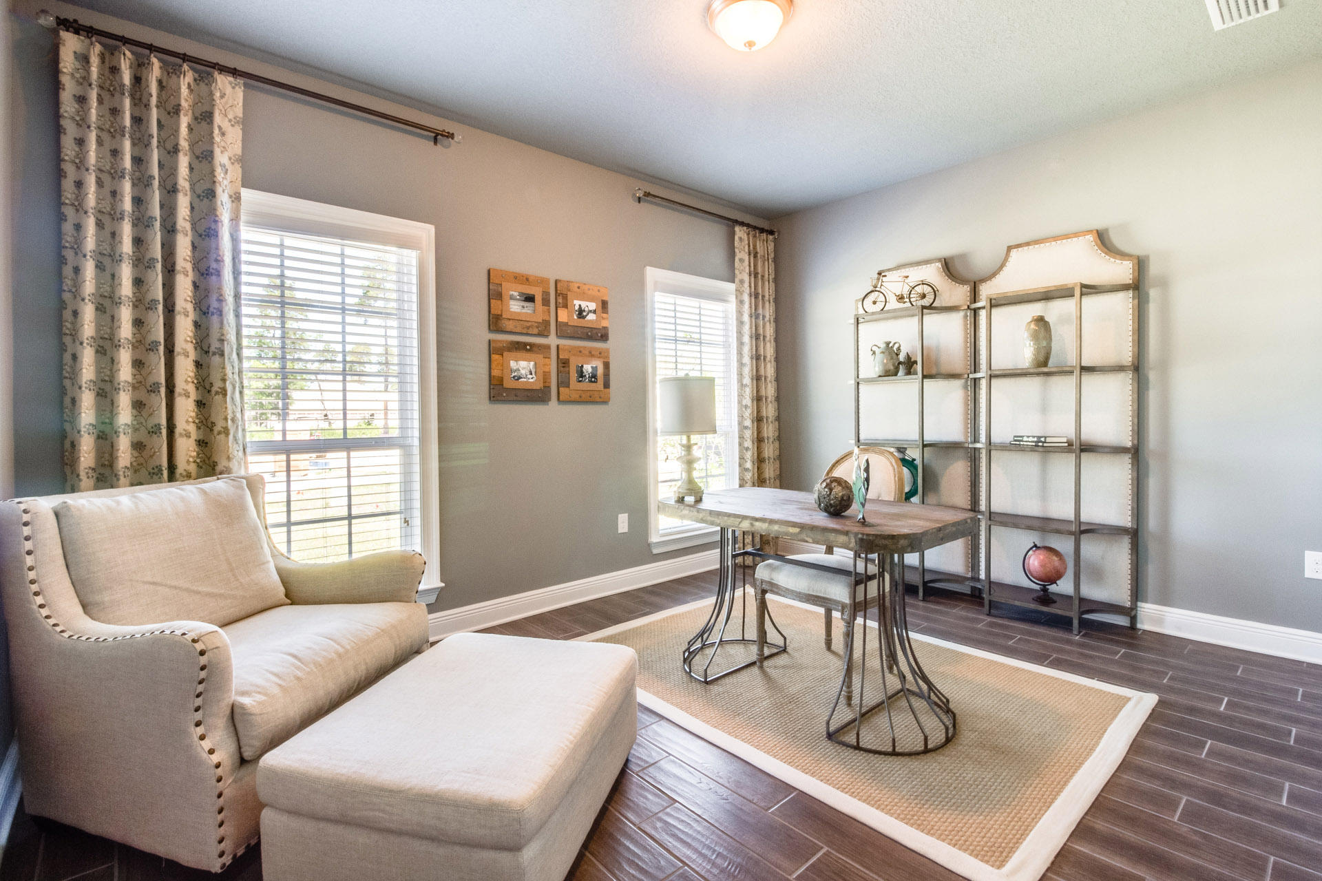 579 Golf Club Drive Santa Rosa Beach, FL 32459 - Photo 6 of 33 a living room with furniture and a window