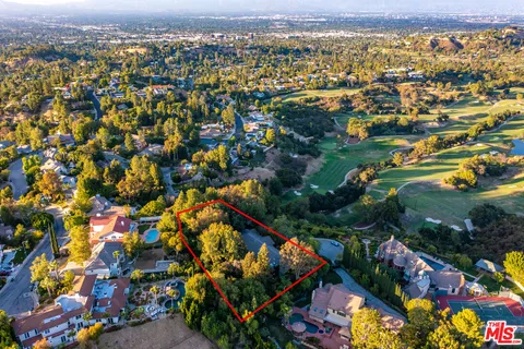 $4,995,000 | 19012 Dorlon Drive, Tarzana, CA 91356