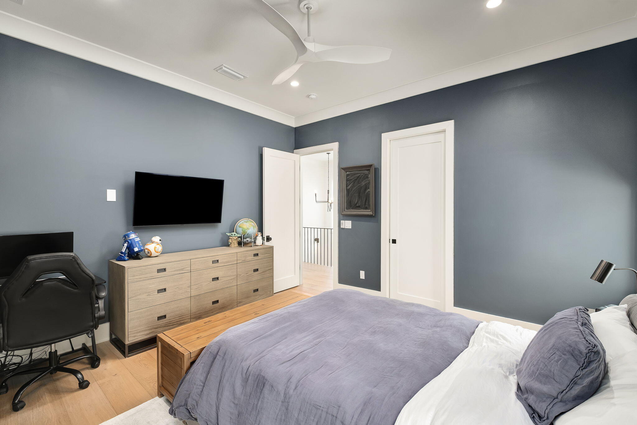 122 Camp Creek Road South Inlet Beach, FL 32461 - Photo 55 of 75 a bedroom with a bed and furniture