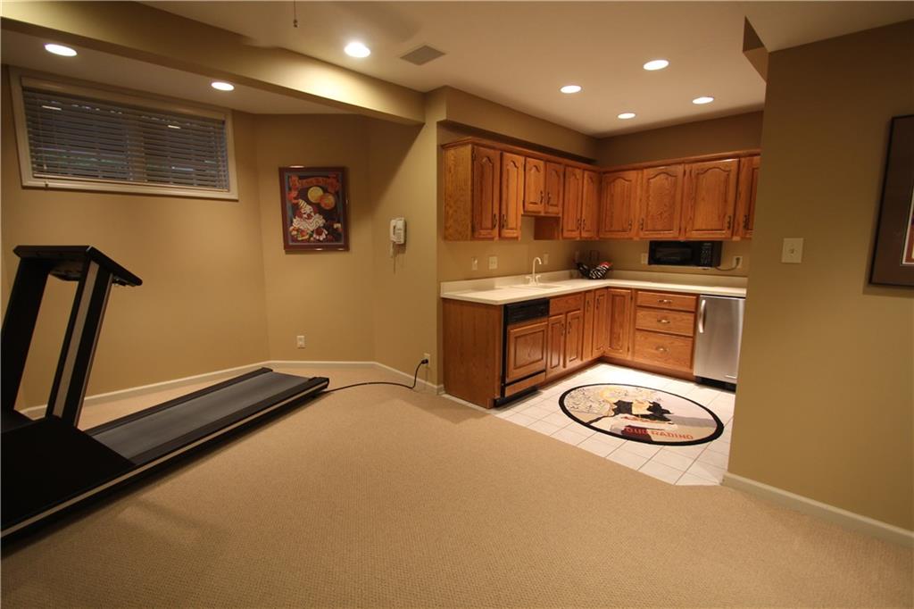 13613 Smokey Ridge Place Carmel, IN 46033 - Photo 15 of 23 Gallery Image 15