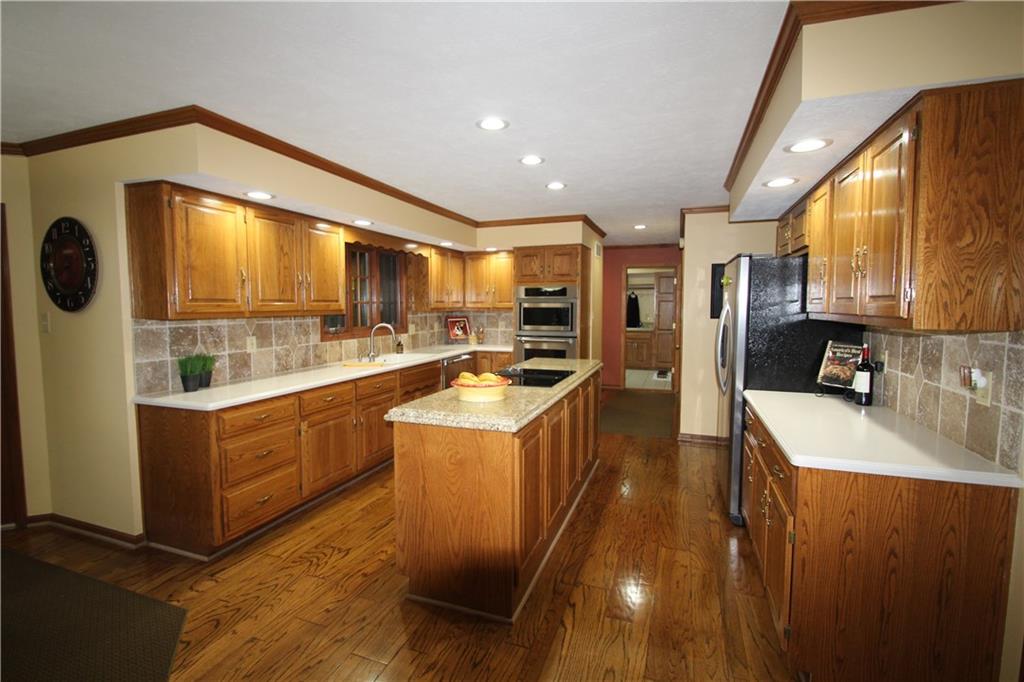 13613 Smokey Ridge Place Carmel, IN 46033 - Photo 5 of 23 Gallery Image 5