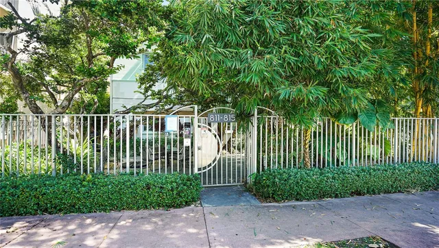 a view of a house with a street view