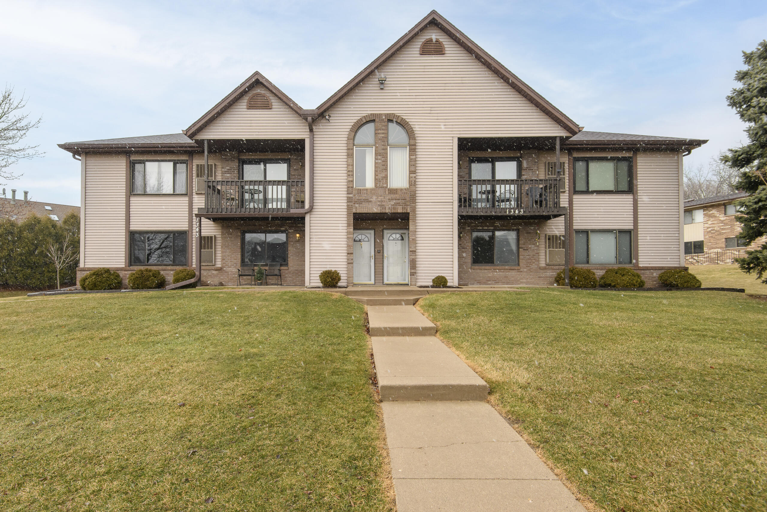 1343 Meadowcreek Drive, Unit D Pewaukee, WI 53072 - Photo 1 of 1 1343D Meadowcreek-1