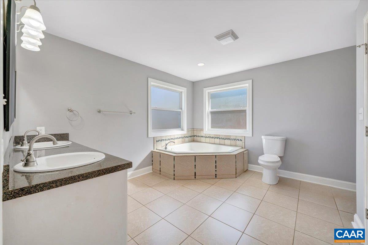 439 Gardner Farm Road Appomattox, VA 24522 - Photo 29 of 73