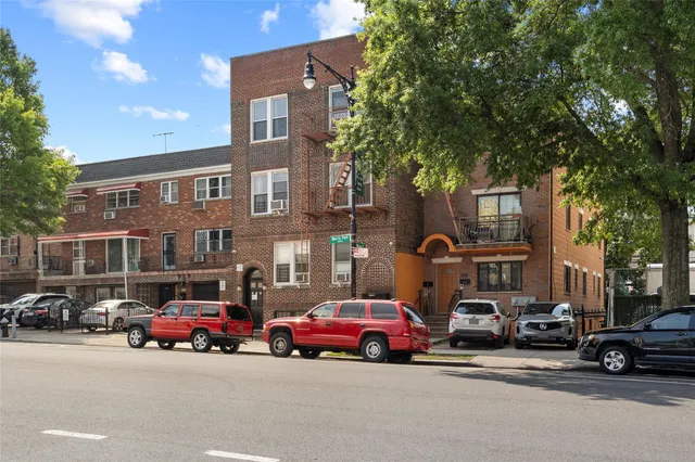 a car parked in front of a building