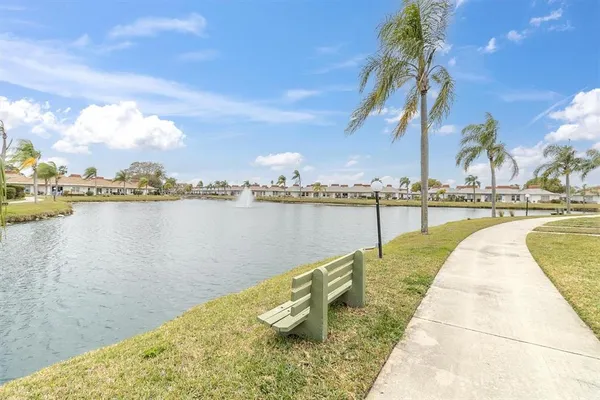 $1,100 | 4352 Tahitian Gardens Circle, Unit F, Holiday, FL 34691