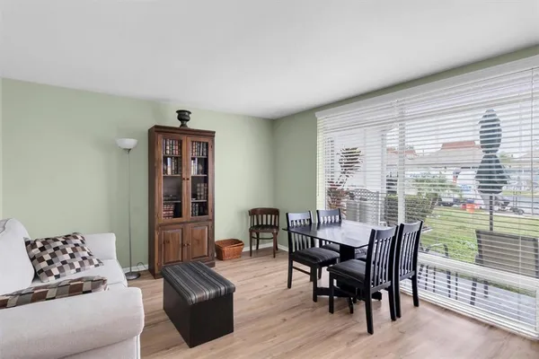 $1,100 | 4352 Tahitian Gardens Circle, Unit F, Holiday, FL 34691