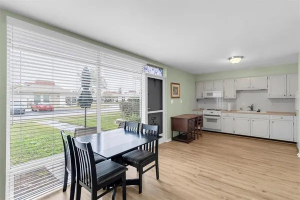 $1,100 | 4352 Tahitian Gardens Circle, Unit F, Holiday, FL 34691