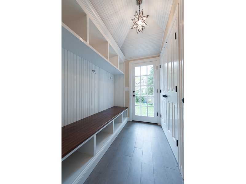 226 Riverside Avenue Riverside, CT 06878 - Photo 9 of 24 a view interior of the house