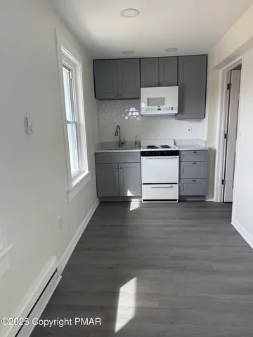 $1,050 | 807 Chestnut Street, Unit 2, Coplay, PA 18037